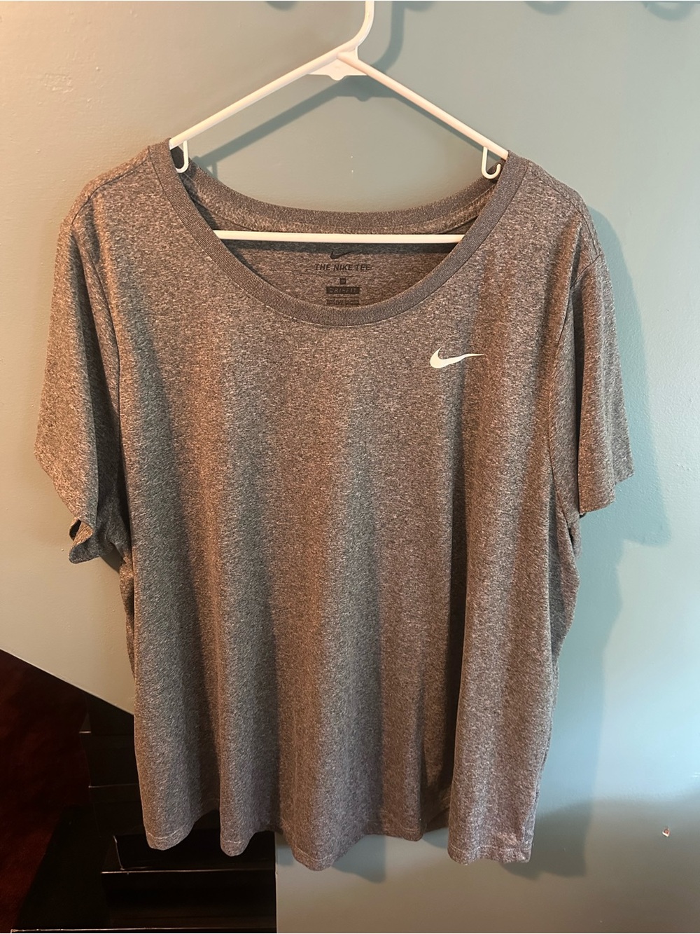 Nike Women's Gray Heather Short Sleeve Performance Tee